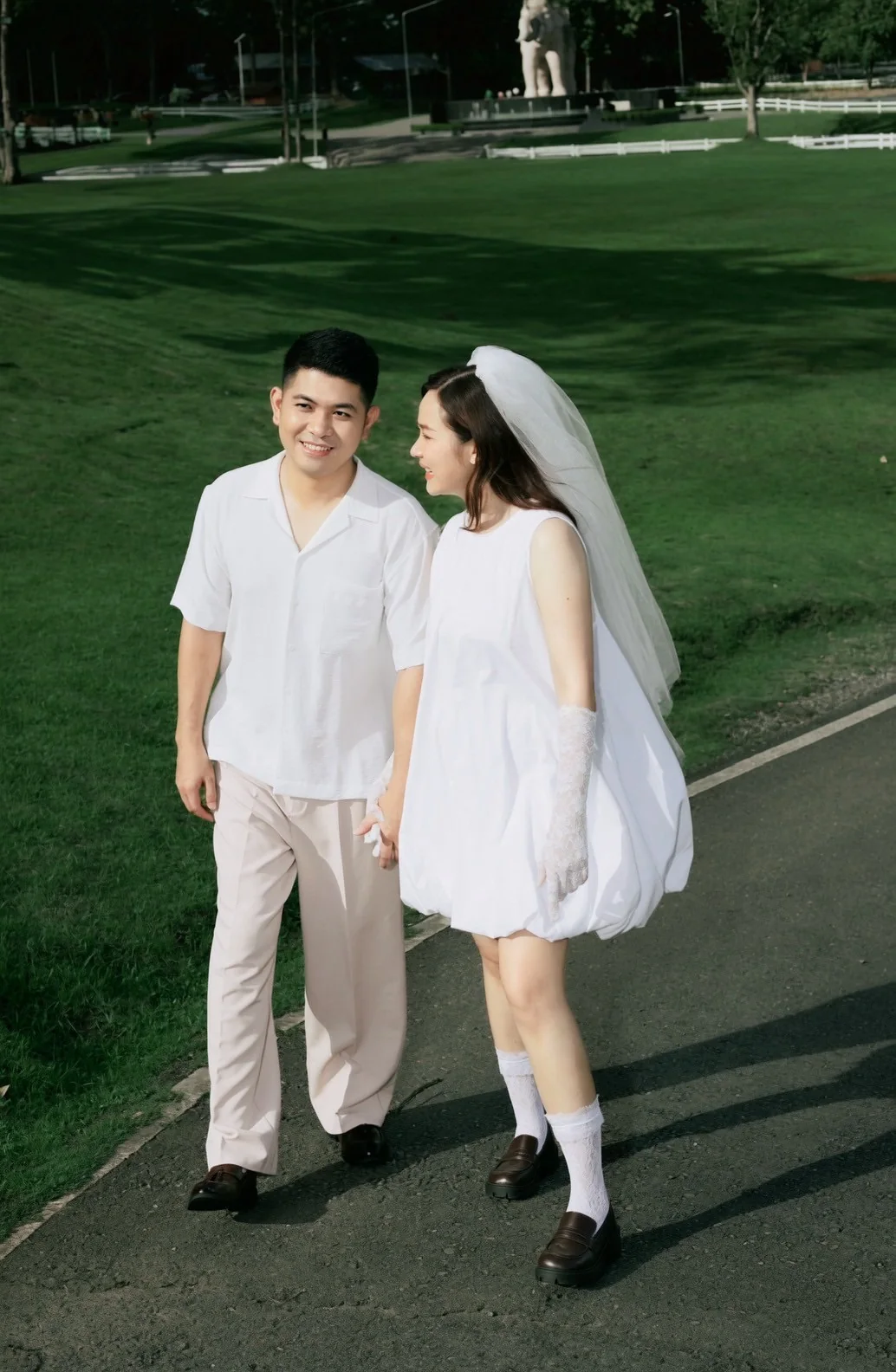 ภาพพรีเวดดิ้งกล้วยและก้าว: จับมือกันไว้